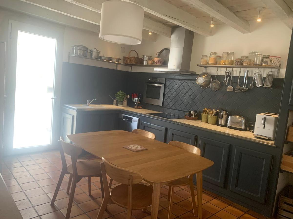 La Maison De Cerise Fourques  Bagian luar foto