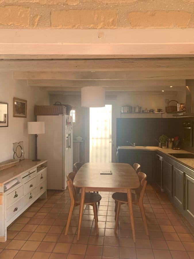 La Maison De Cerise Fourques  Bagian luar foto