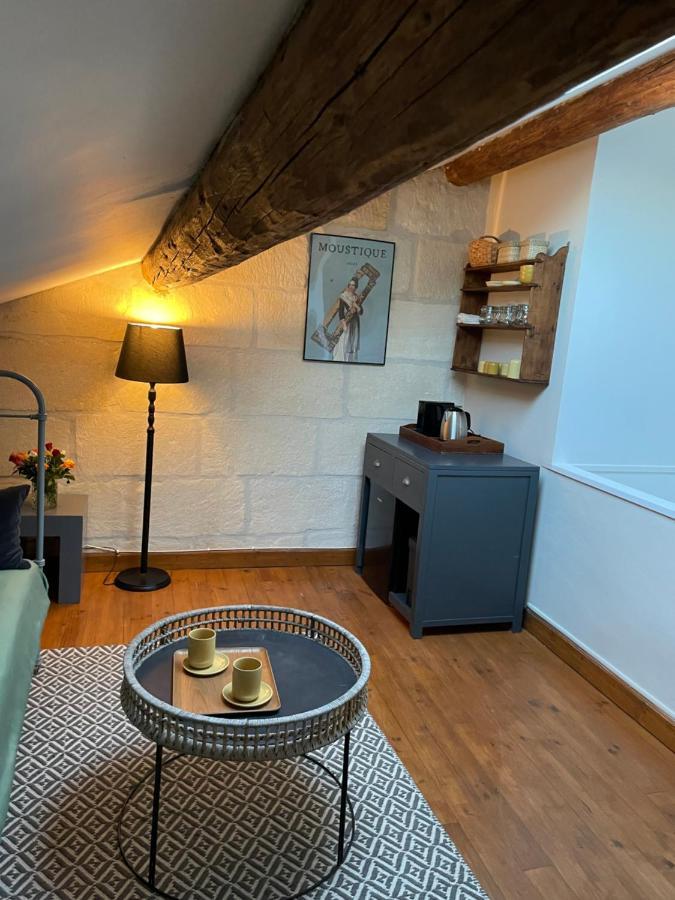 La Maison De Cerise Fourques  Bagian luar foto