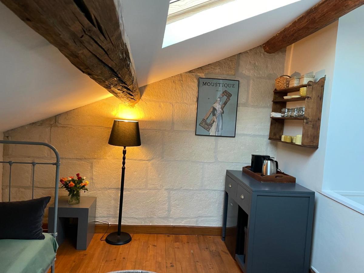 La Maison De Cerise Fourques  Bagian luar foto