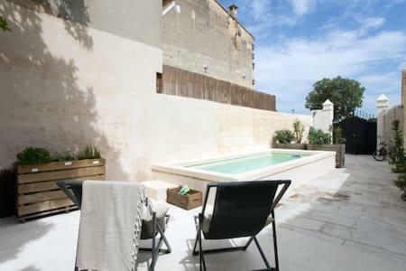 La Maison De Cerise Fourques  Bagian luar foto